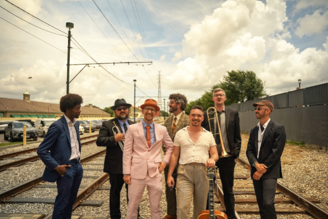Swing Dance with Sunny Side from New Orleans